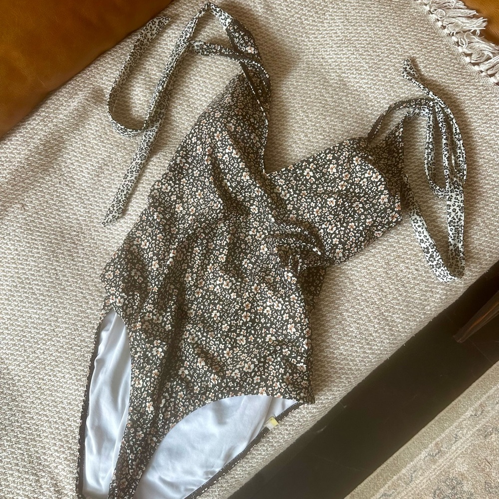 SUMMERSALT The Tie Backflip One Piece Floral